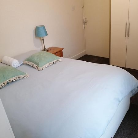 Hygis Home Of Relaxations Stoke-on-Trent Εξωτερικό φωτογραφία
